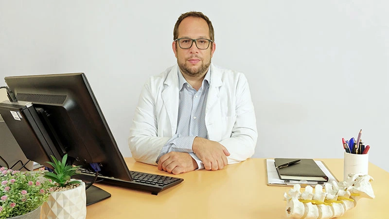 Cómo elegir al mejor cirujano de columna